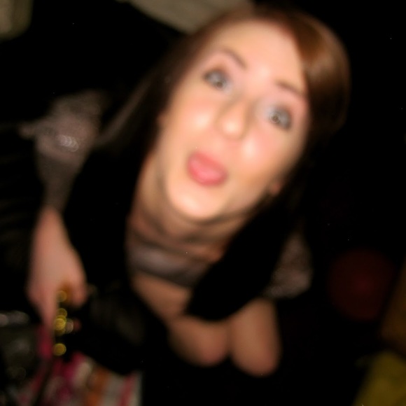 Profile Picture of Kimberley Karcz (@kimberleykarcz) on Poshmark