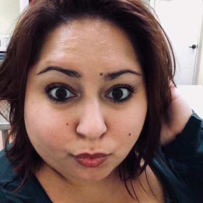 Profile Picture of Amanda Wiebke (@mandasquares) on Twitter