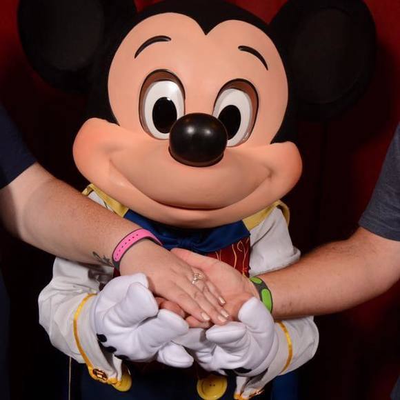 Profile Picture of Lea Jones (@jones32968) on Poshmark