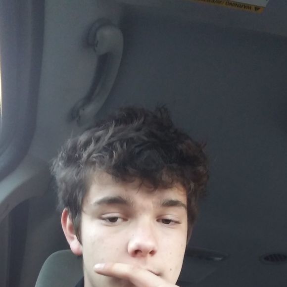 Profile Picture of Micheal Berglund (@michealberglund) on Poshmark