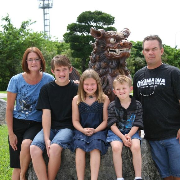 Profile Picture of Tara Leach (@shimslady007) on Poshmark