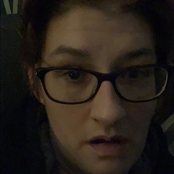 Profile Picture of Ashley Shuffstall (@ashuffstall) on Poshmark