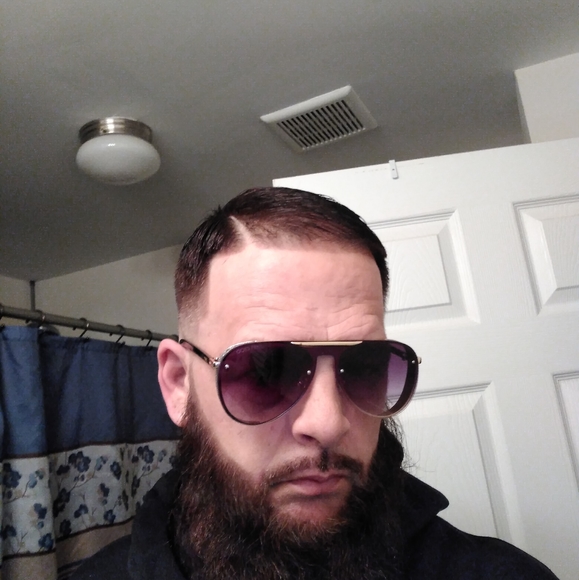 Profile Picture of Brian Miller (@brianmiller459) on Poshmark