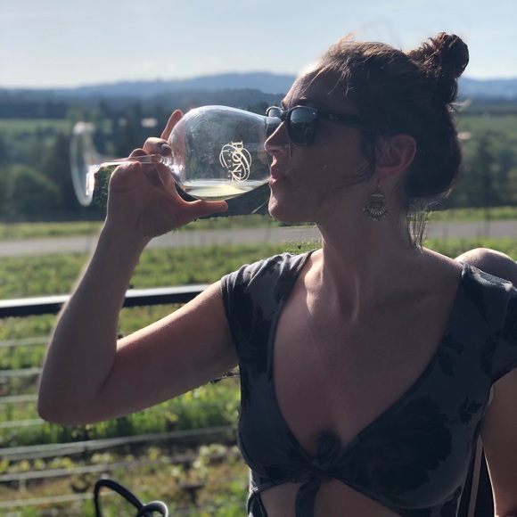 Profile Picture of Jody Gist (@jodyanngist) on Poshmark