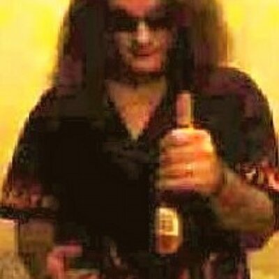 Profile Picture of Robert C McHenry (@Robrage00) on Twitter