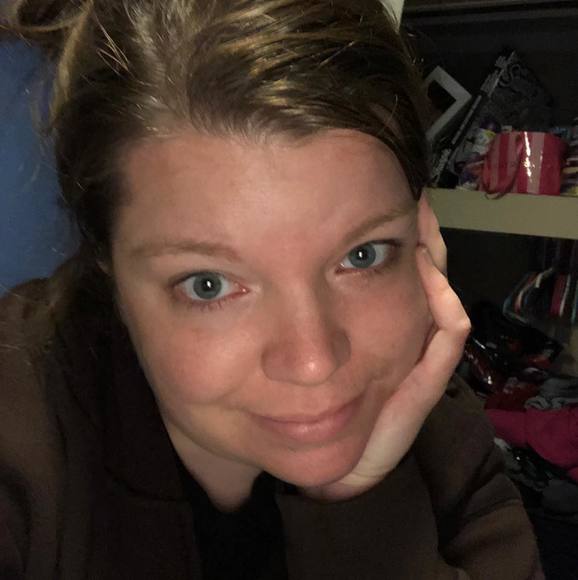 Rachael Malosh - Poshmark Profile Picture of Rachael Malosh (@maloshr) on Poshmark