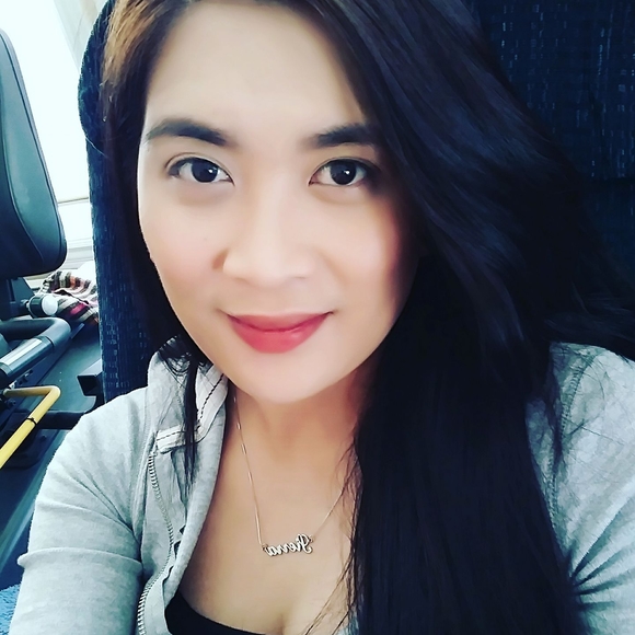 Profile Picture of Shelly Li (@sierraregala) on Poshmark