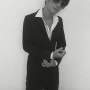 Profile Picture of Tos Let's Smile (@un.vanchanrattanak) on Myspace