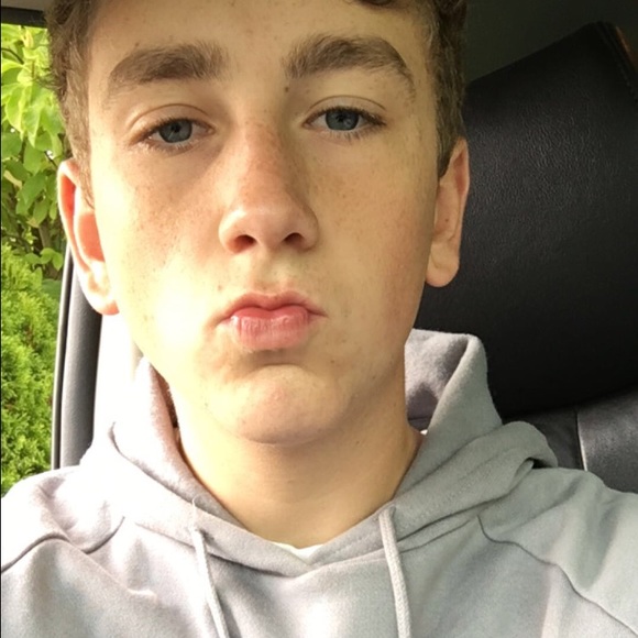 Profile Picture of Max Kent (@maxgkent) on Poshmark