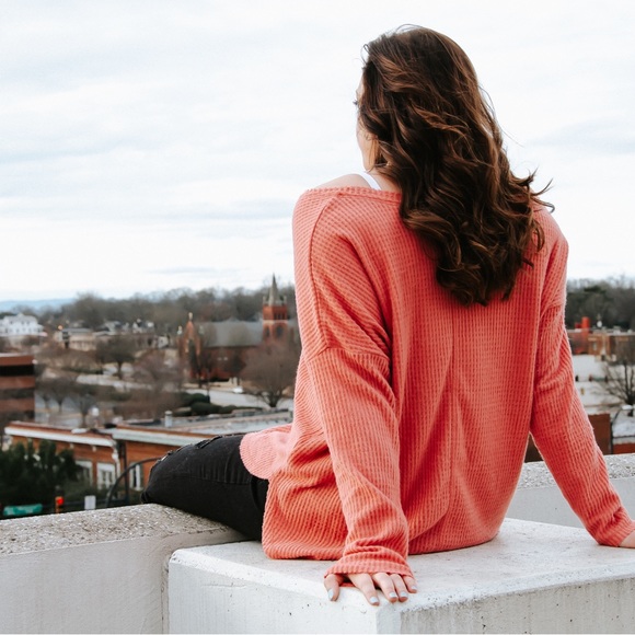 Profile Picture of Mikayla Bittmann (@mikaylabittmann) on Poshmark