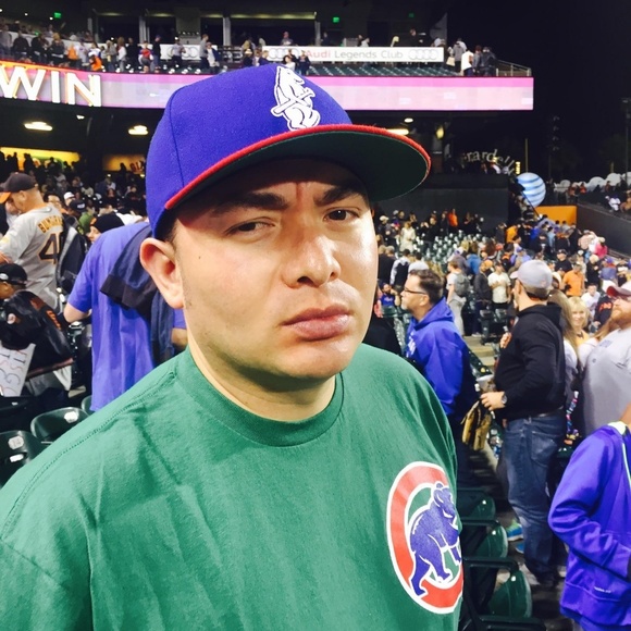 Profile Picture of Thomas Saenz (@toms_12) on Poshmark