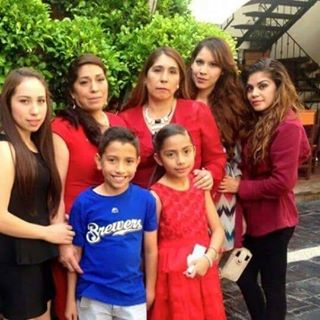 Profile Picture of Yesi Parga (@yesi.parga) on Facebook