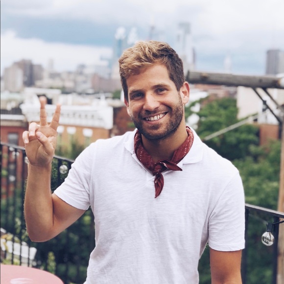 Profile Picture of John Alberto (@johnalberto) on Poshmark