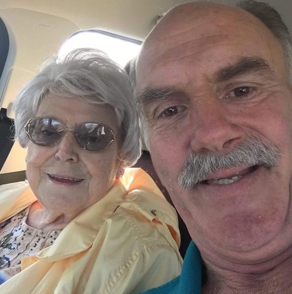 Profile Picture of George Bowles (@georgebowles4) on Poshmark