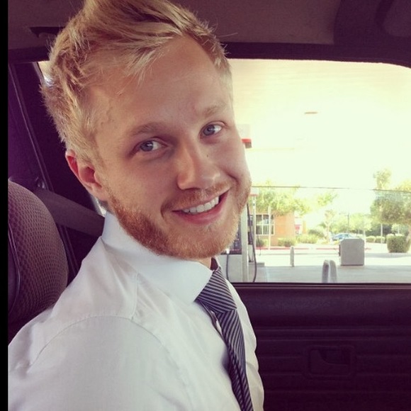 Profile Picture of Holden Wininger (@holdenwininger) on Poshmark