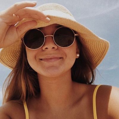 Profile Picture of Lily Ruiz (@Lilyruizzz) on Twitter