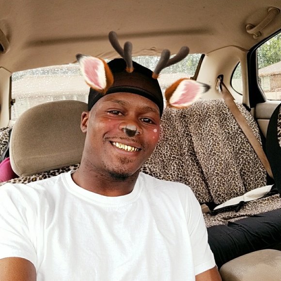 Profile Picture of Charles Cooley (@charles2023) on Poshmark