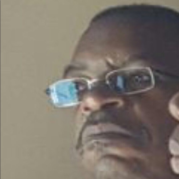 Profile Picture of Q Bruney (@qbruney) on Poshmark