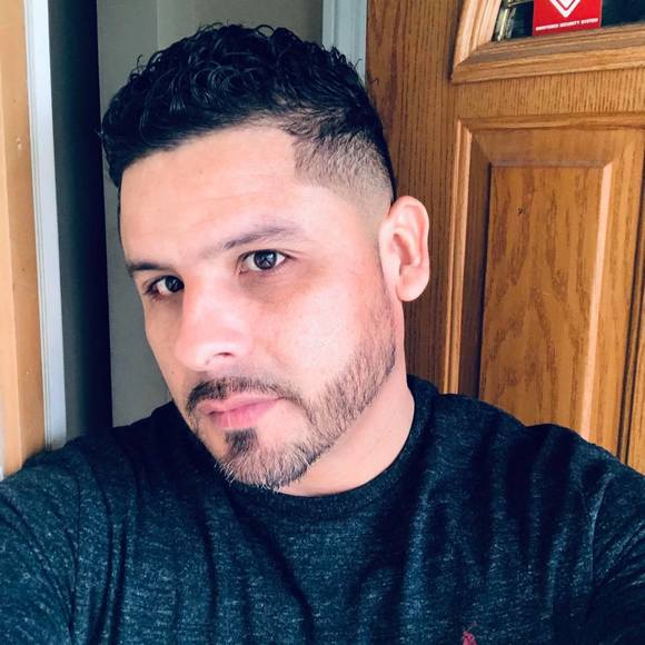 Profile Picture of David Mendoza (@davidmendoza666) on Poshmark