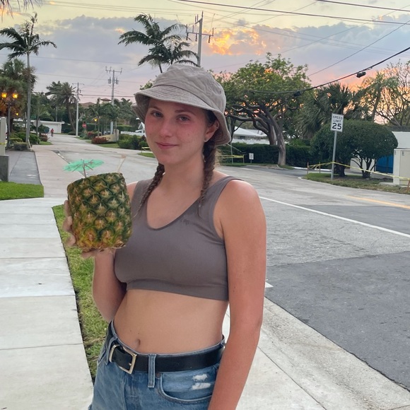 Profile Picture of Eileen Dunn (@eileendunn2) on Poshmark