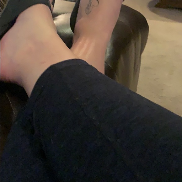Profile Picture of Michelle Timms (@mtimns) on Poshmark