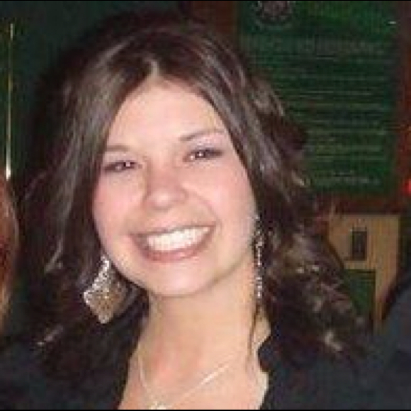 Profile Picture of Nicole Belser (@nicole1981) on Poshmark