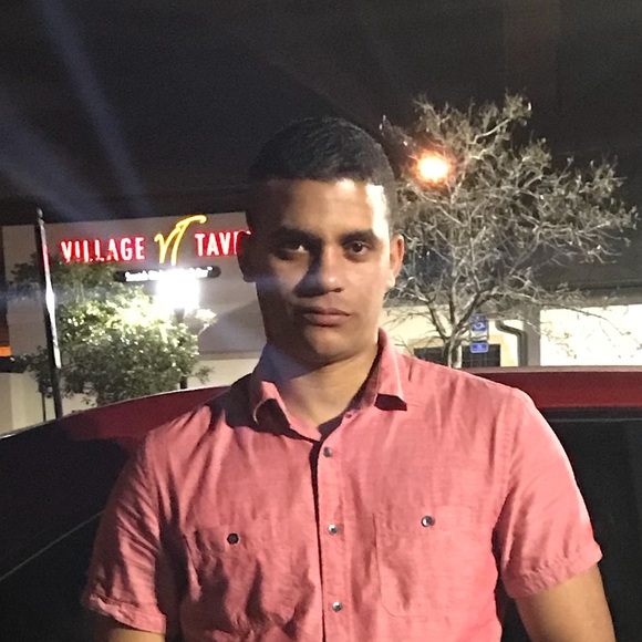 Profile Picture of Grigory Cutino (@grigory81) on Poshmark