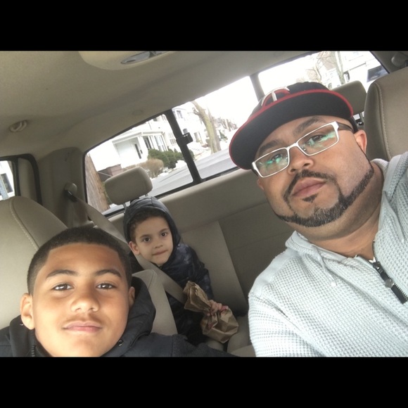 Profile Picture of Endui Noesi (@endui) on Poshmark