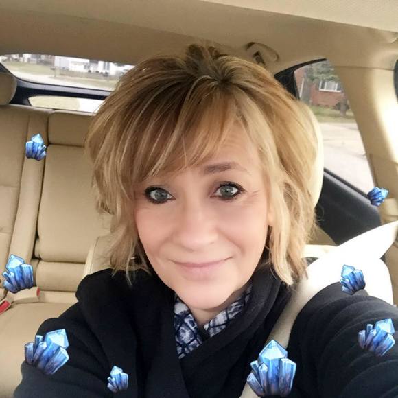 Profile Picture of Kelly Lapointe (@kelly_lapointe) on Poshmark