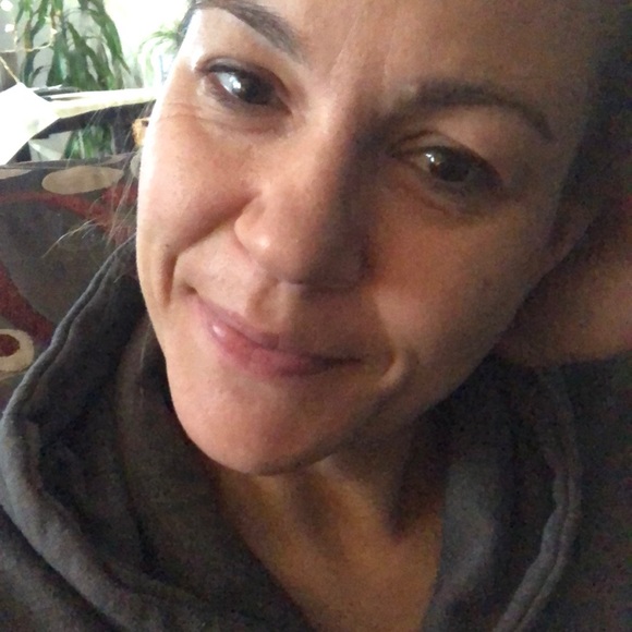 Danielle Maher - Poshmark Profile Picture of Danielle Maher (@maher_danielle) on Poshmark