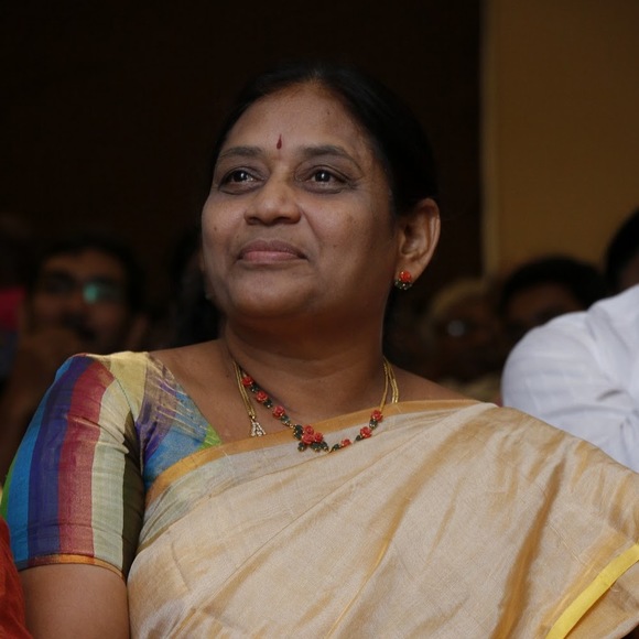 Profile Picture of Ratnamala Ruthala (@ratnamala) on Poshmark