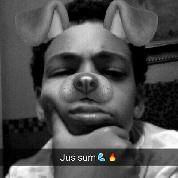 Profile Picture of Jason Almonte (@itskidd_) on Poshmark