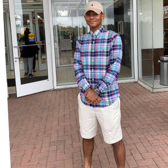 Profile Picture of Eric Hankerson (@ehank24) on Poshmark