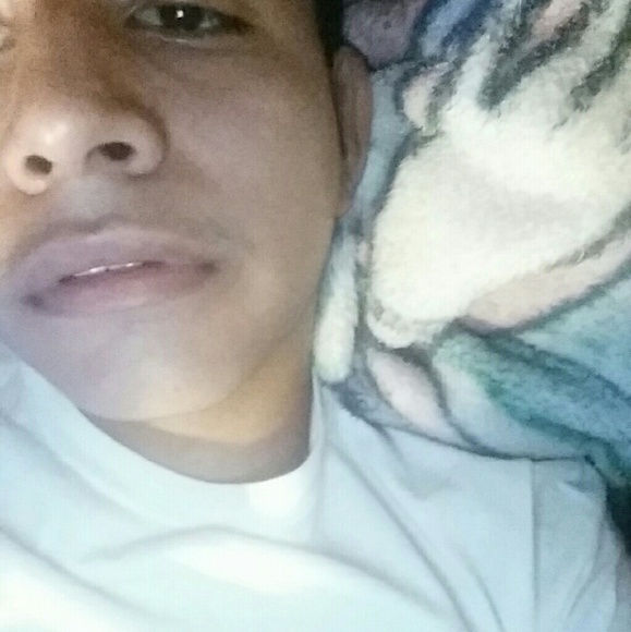 Profile Picture of Eric Ontiveros (@_erxc_) on Poshmark