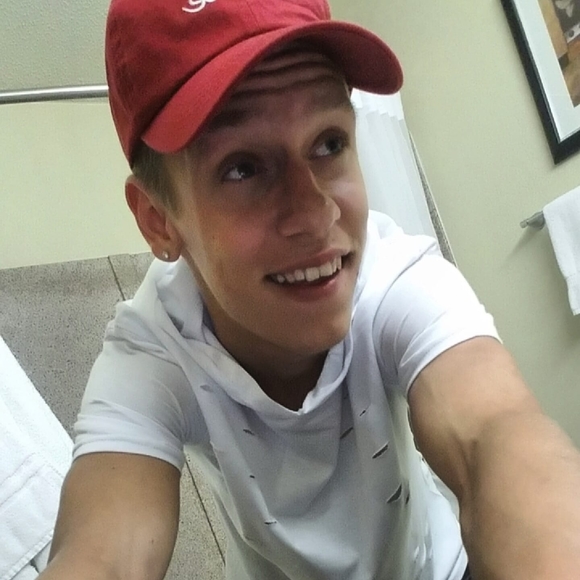 Profile Picture of Troy Wrzesinski (@sycsk8erboy) on Poshmark