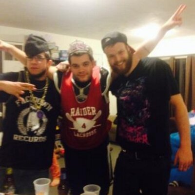 Profile Picture of Andrew Hilliker (@Commdre_Shifty) on Twitter