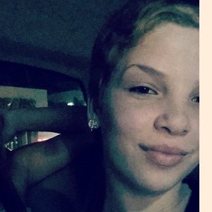 Profile Picture of Minelys Zoe (@minelyz) on Myspace