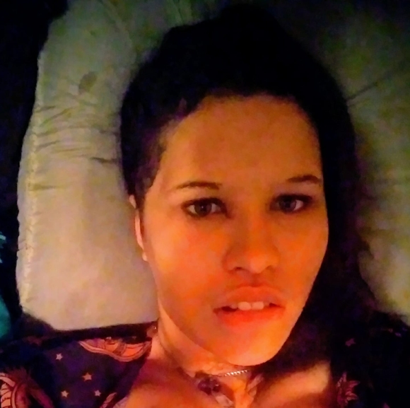 Profile Picture of Dani Hess (@mamagunda69) on Poshmark