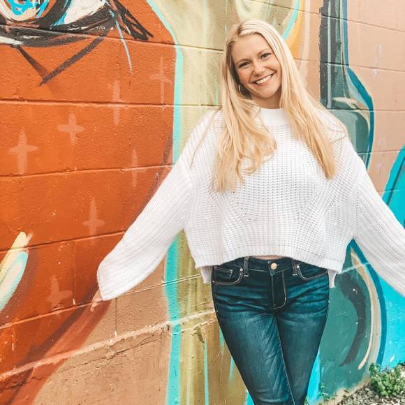 Profile Picture of Katelyn Ziegler (@katelyn_ziegler) on Poshmark