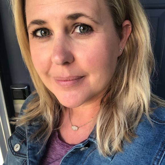 Profile Picture of Katie Gryglas (@ktgryg) on Poshmark
