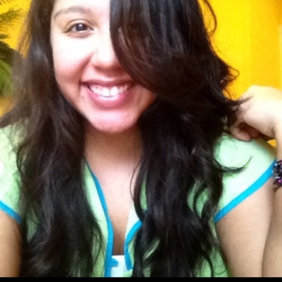 Mayra Galvan - Poshmark Profile Picture of Mayra Galvan (@mayragee) on Poshmark