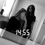 Profile Picture of Serafina And Isabella🍑 (@serafinaisabella) on Instagram