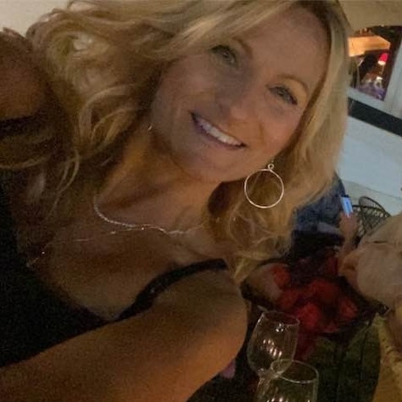 Profile Picture of Jane Butterfield (@jebnumber1mom) on Poshmark