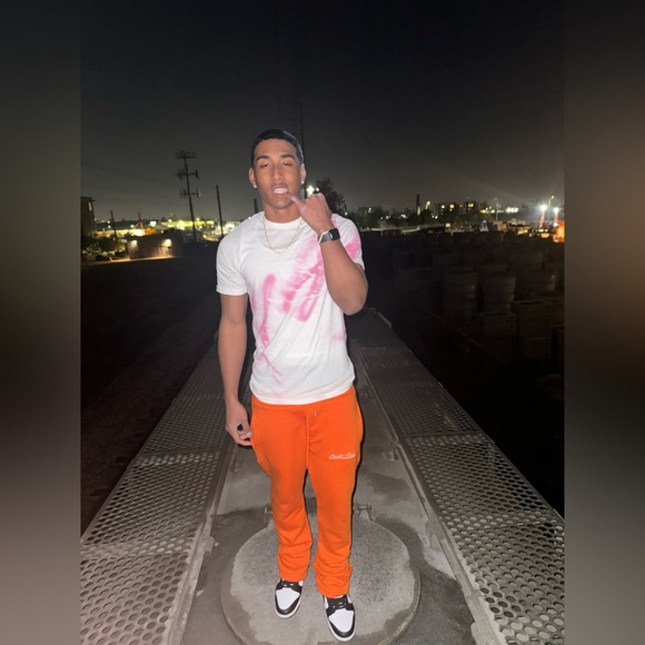 Profile Picture of Curtíß Dãvíd (@cd434332) on Poshmark