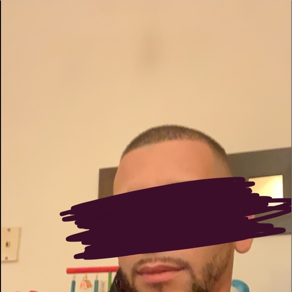 Profile Picture of Eddie Baez (@esane312) on Poshmark