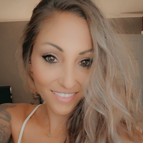 Profile Picture of Kristen Pietruszka (@krysha26) on Poshmark