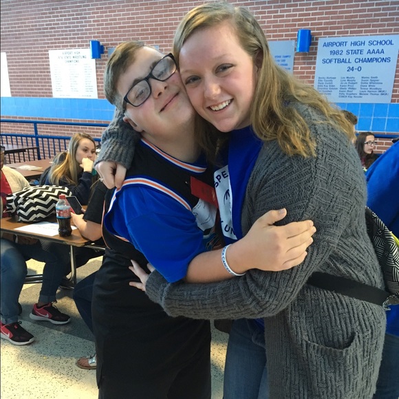 Profile Picture of Bethany Boyd (@bboyd0813) on Poshmark