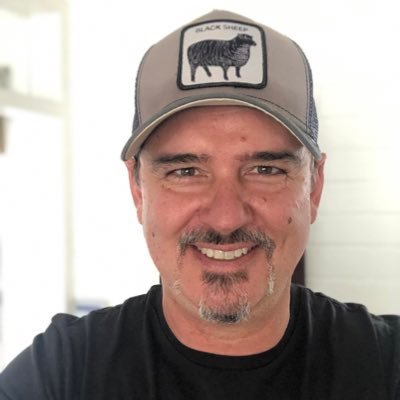 Profile Picture of James Lennox (@james_lennox) on Twitter