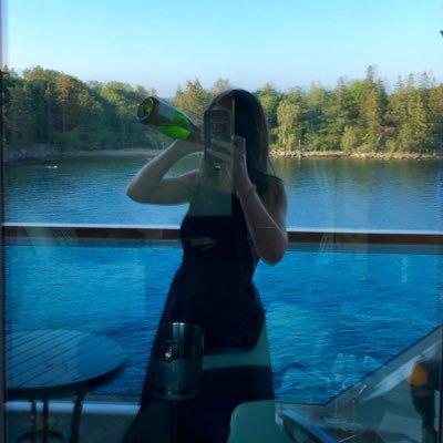 Profile Picture of Nancy Murphy (@_nancymurph) on Twitter