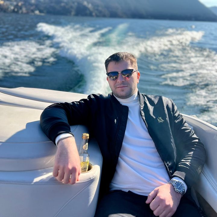 Profile Picture of Milos Ionut (@johnmilos) on Tiktok